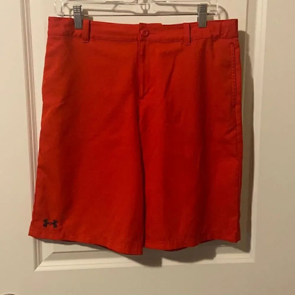 Under Armor Red Bermuda - Picture 2 of 4